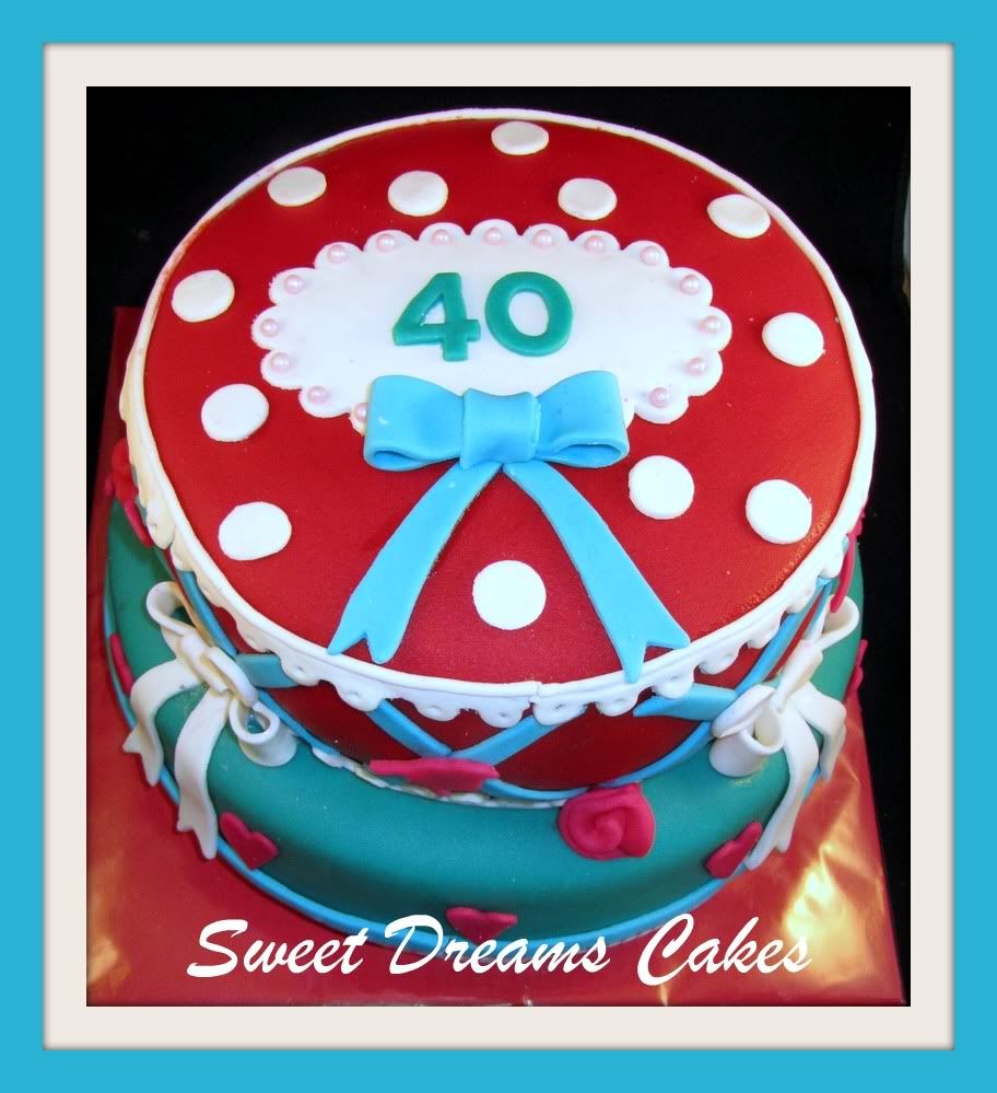 http://i1234.photobucket.com/albums/ff407/sweetdreamscakes1/lief.jpg