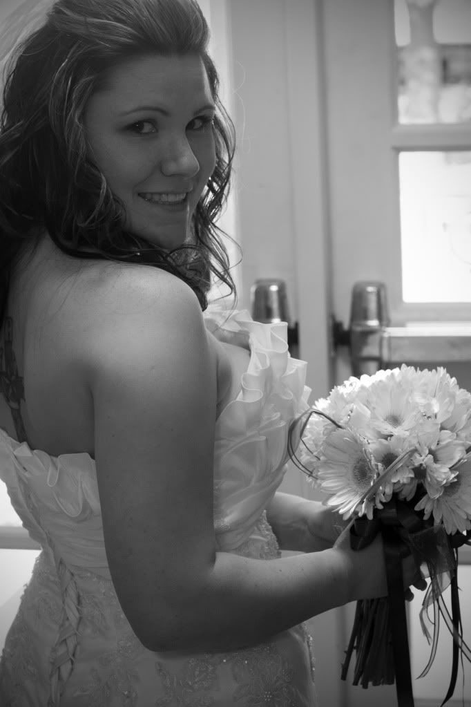 IMAGE: http://i1234.photobucket.com/albums/ff408/photoman231/_MG_8135.jpg