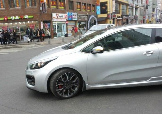 kia-pro-ceed-gt-4-520x364_zpsec012d87.jpg