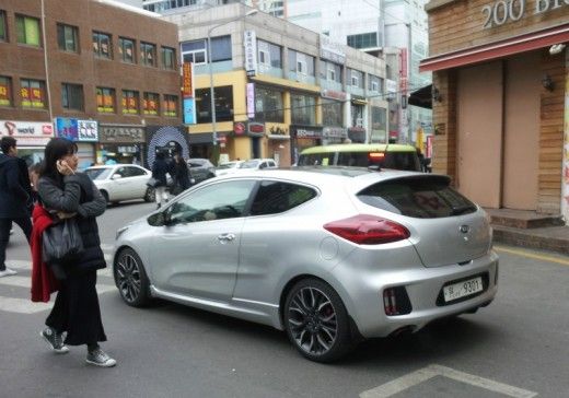 kia-pro-ceed-gt-5-520x364_zps9622af44.jpg