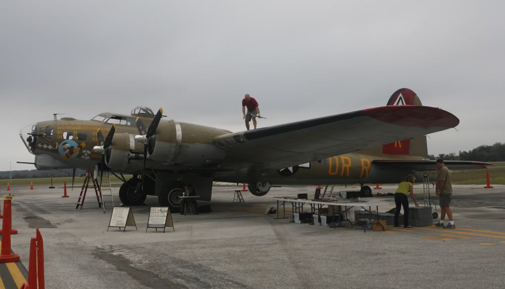 IMAGE: http://i1234.photobucket.com/albums/ff419/radio_engineer/B17/B17.jpg