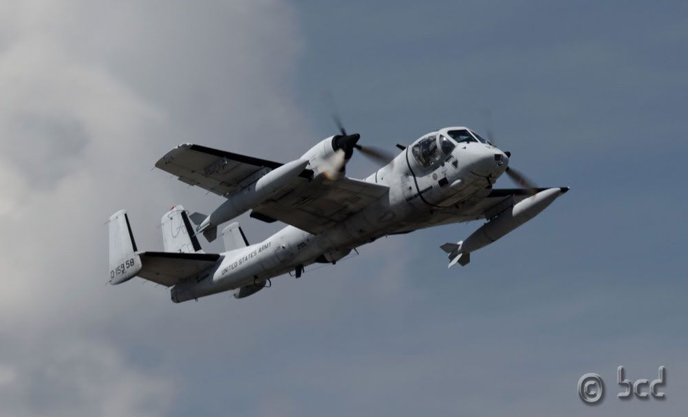 IMAGE: http://i1234.photobucket.com/albums/ff419/radio_engineer/OV-1D%20Mohawk/OV-1D_12c.jpg