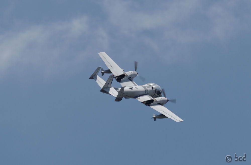 IMAGE: http://i1234.photobucket.com/albums/ff419/radio_engineer/OV-1D%20Mohawk/OV-1D_7c.jpg