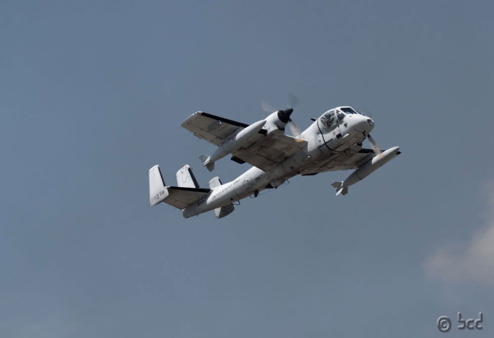 IMAGE: http://i1234.photobucket.com/albums/ff419/radio_engineer/OV-1D%20Mohawk/OV-1D_9c.jpg