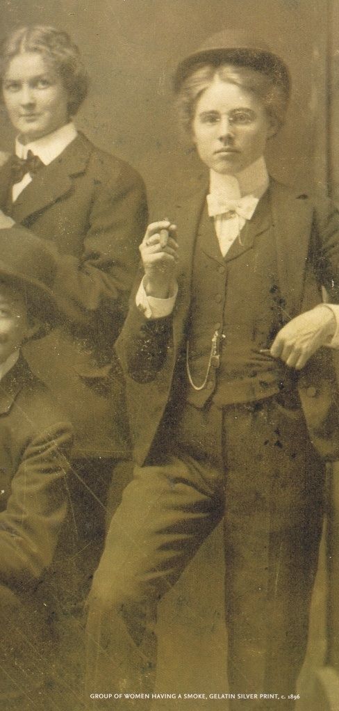 victorianwomensmoking1896_zpsc4358fa5.jpg