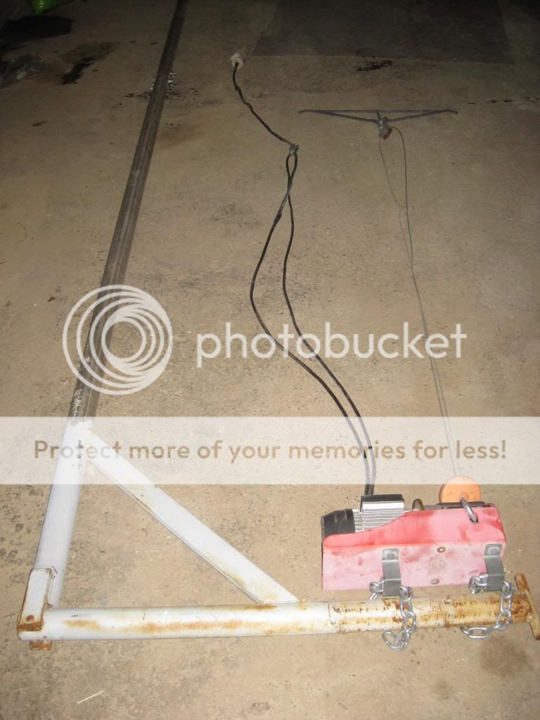 Deer Skinning Pole, with electric winch, and gambrel. Make Offer